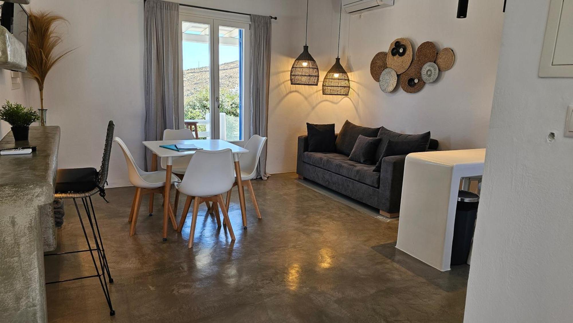 Chronos With Private Pool Villa *